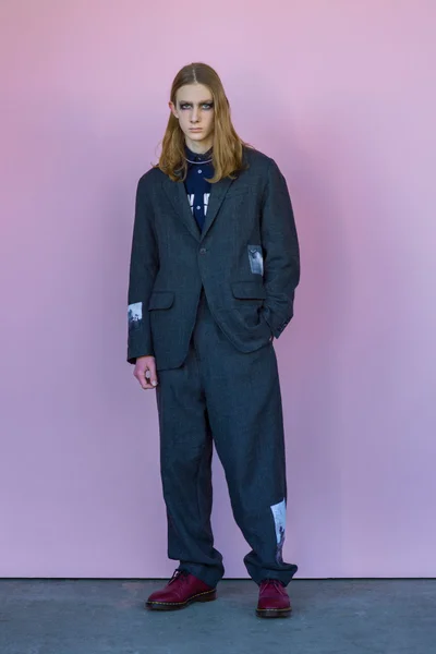 Look 2